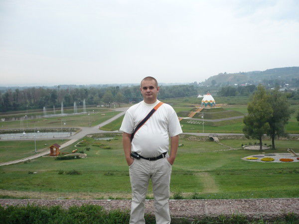 Виктор Ермолаев