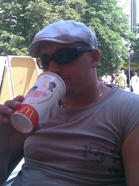 Александр Серокуров