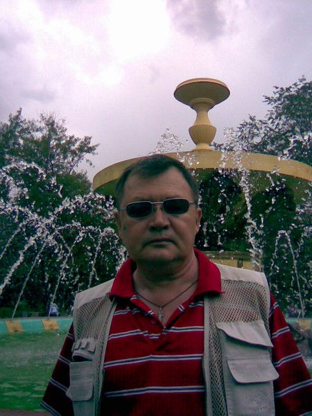 Александр Сухарев