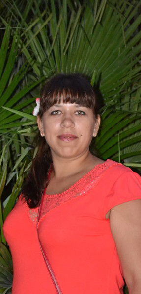 Лена Лынова