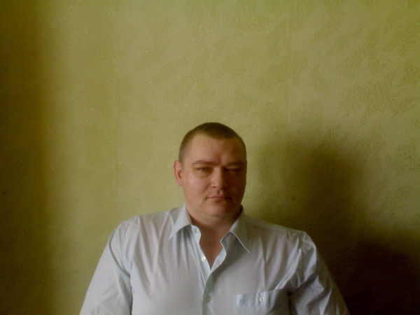 Дмитрий Лешенко