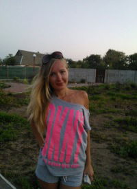 Анна Клёнова