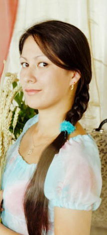 Елена Почекутова