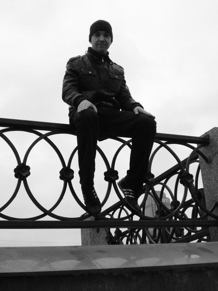 Дмитрий Лопарев