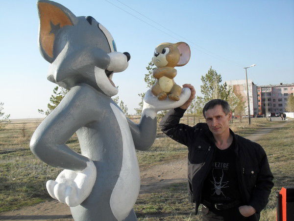 Анатолий Репьев