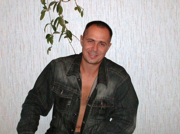 Александр Эльмуков