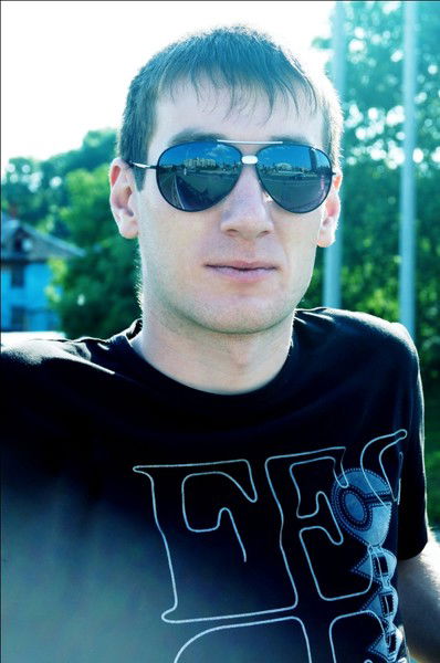 Виктор Наумов