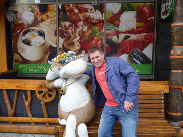 Максим Котков