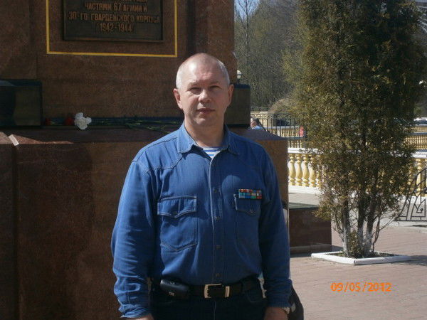 Леонид Заровнятных