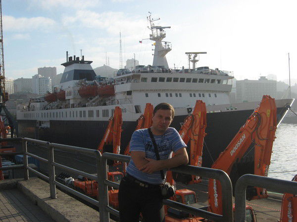 Игорь Петков