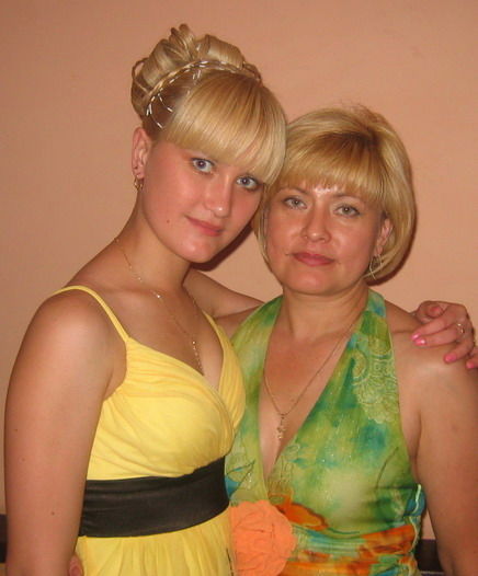 Лариса Суворова