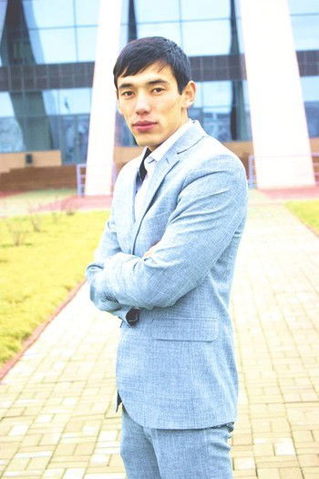 Дос Майтанов