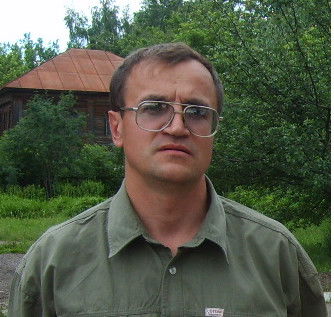 Олег Макаров