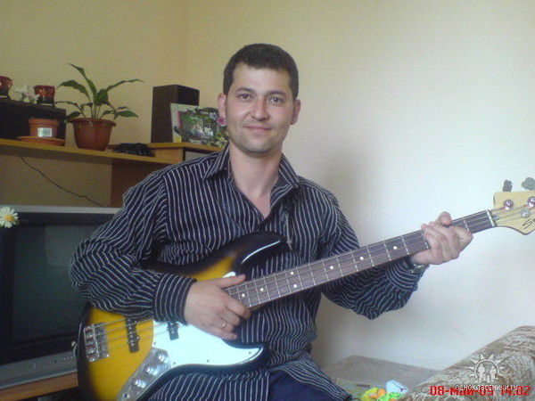 Надир Нуриев