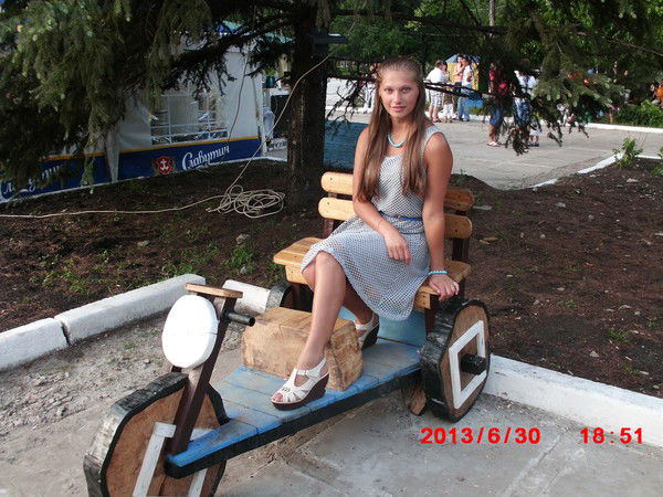 Настя Усикова