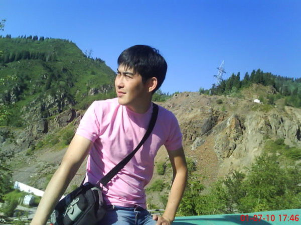 Олжас Хасенов