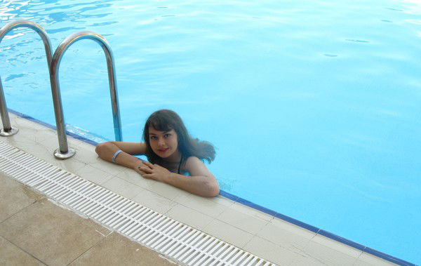 Надя Исакова