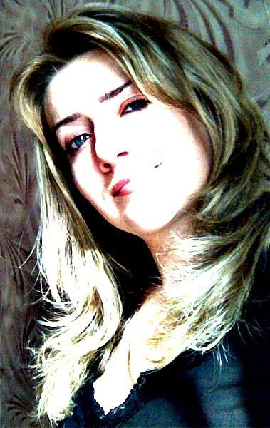 Юля Стрельникова