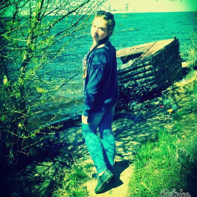 Люба Тихомирова