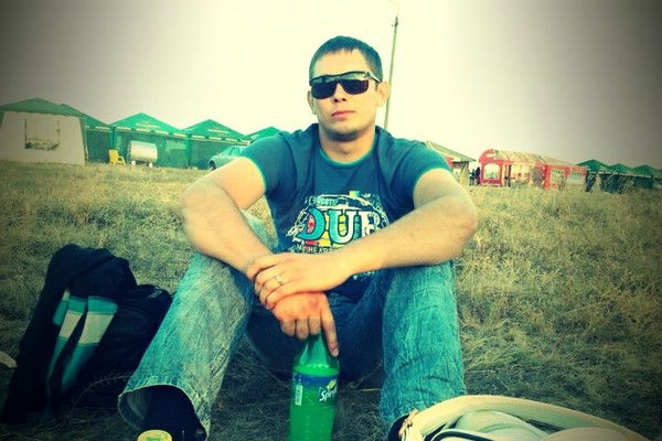 Александр Макодзёб