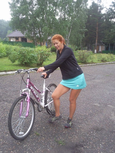 Лена Серезитинова