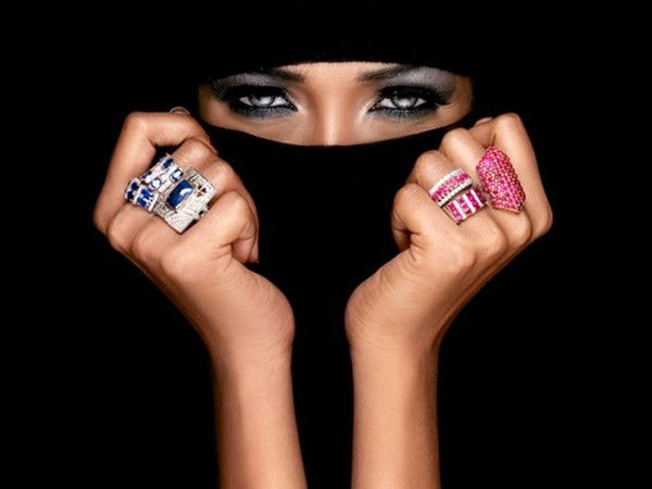 Анна Саркисова