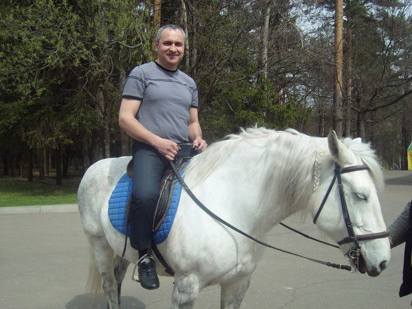 Александр Пав