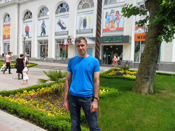 Андрей Емельянов