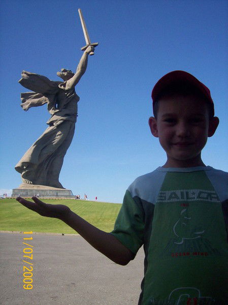 Денис Сарваров