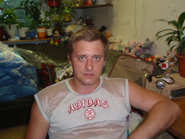 Валера Сафонов