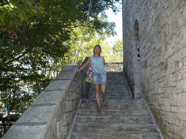 Елена Илларионова