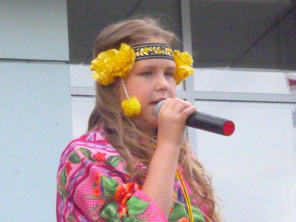 Лиза Попова