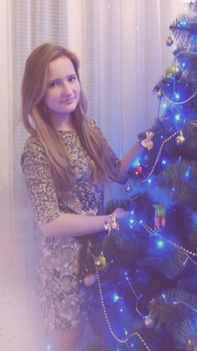 Аня Новосьол