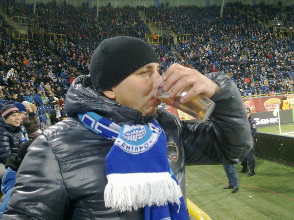 Роман Обора