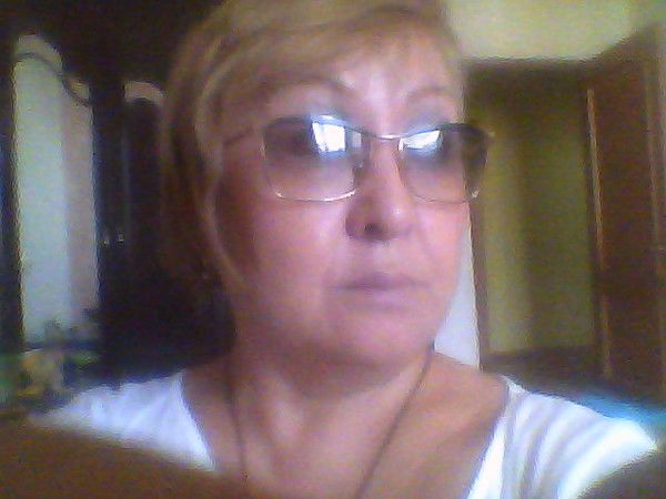 Анна Попова