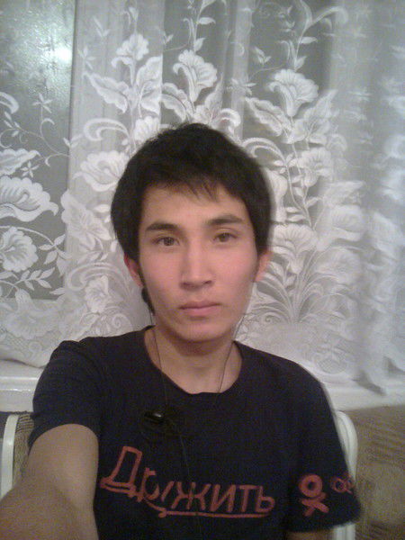 Малик Исабековi