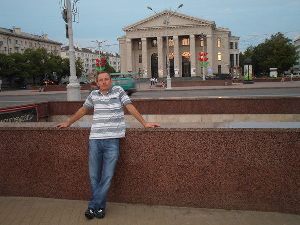 Женя Тишков