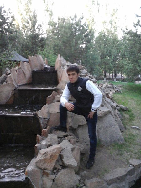 Алихан Мухамбетов