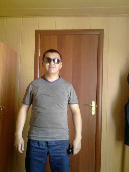 Амандык Кенесарин