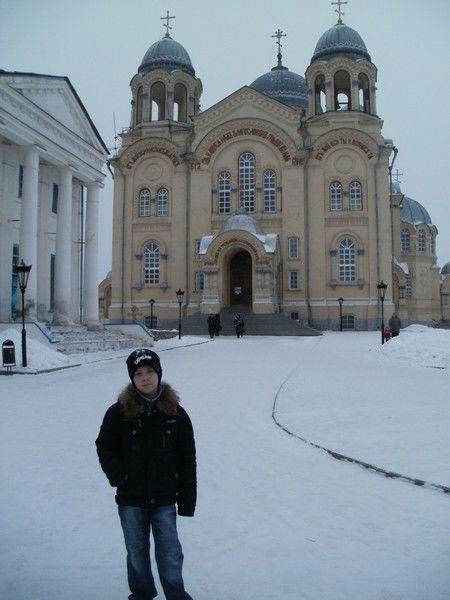 Сергей Антонов