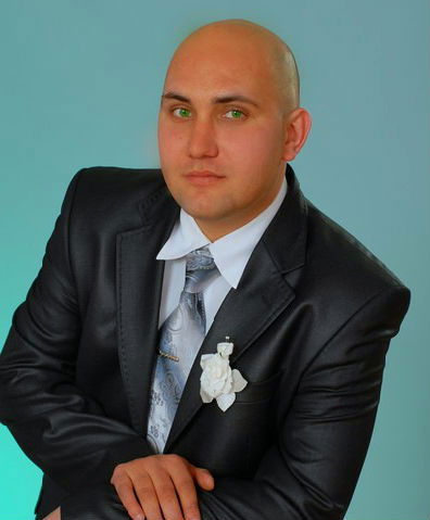 Денис Тихонов