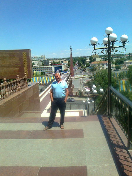 Рустам Бахрамов