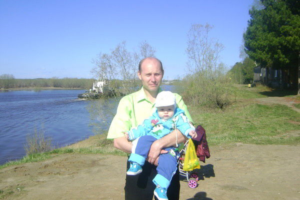 Александр Уаров