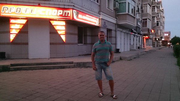 Юрий Халипов