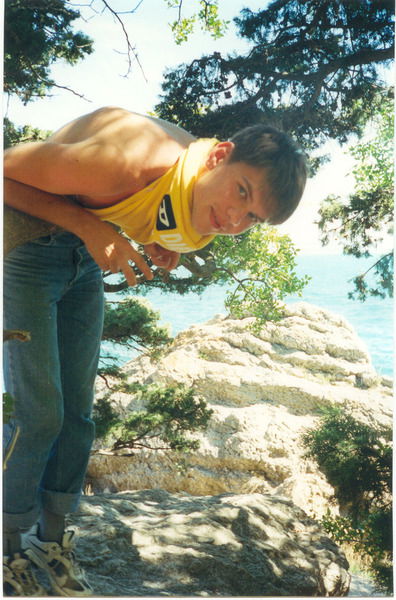 Неизвестно Неизвестно