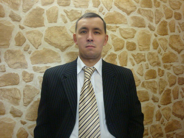 Роман Алеев