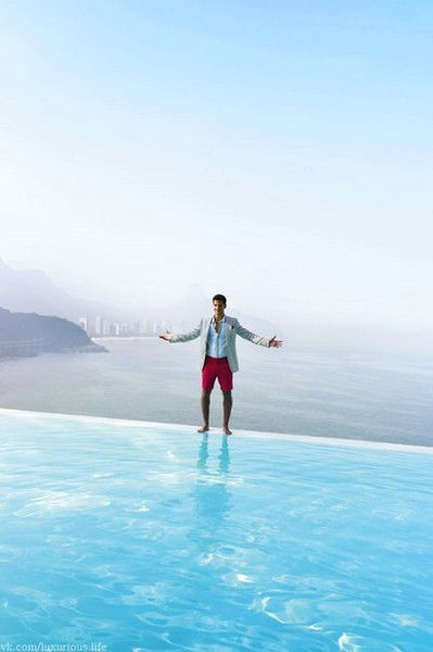 Илья Олейников