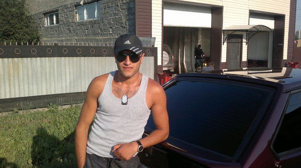 Симур Сардаров