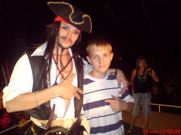 Влад Дауров