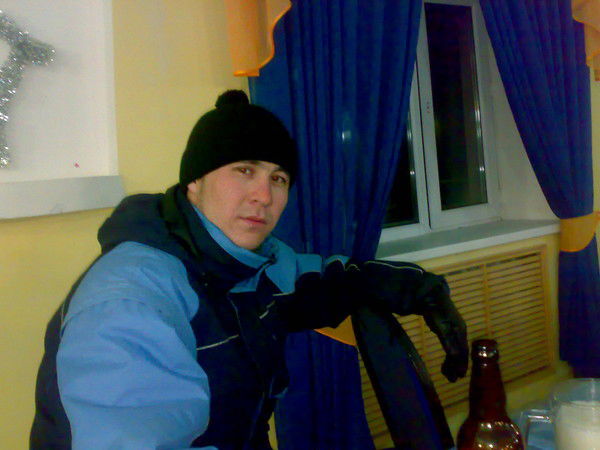 Асхат Канекенов